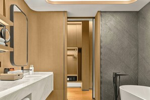 家庭套房, 1 张特大床, 城市景观 | 浴室