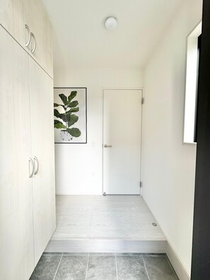 Interior - 4BR Modern Home Near Kumamoto Airport by Restavio (Ozu)