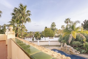 Familie villa, meerdere slaapkamers, uitzicht op gebergte (Family villa for 7 Mijas Golf with) | Terrein van de accommodatie