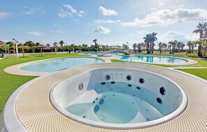 Pool - Stunning apartment in Cabanes with swimming pool (Cabanes)