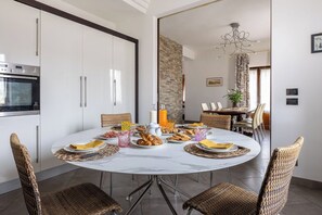 Dining - Vacation Home in Castellina Scalo with 4 bedrooms sleeps 8 (Castellina Scalo)