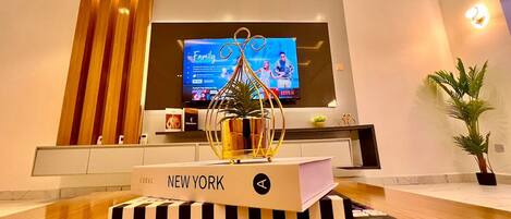 Deluxe-huoneisto, parveke, kaupunkinäköala | Sisätilat