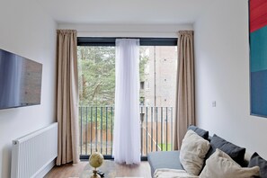 Living area - Imperial Woodberry Grove Apartments (London)