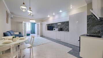 Luxury-Apartment, Blick auf den Innenhof | Innenbereich