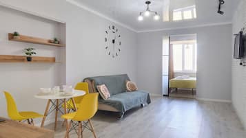 Comfort Apartment, Courtyard View | Interior