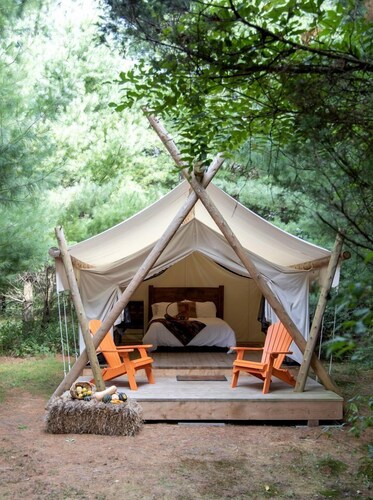 Beautiful Ontario Glamping Tent Along Lynn River