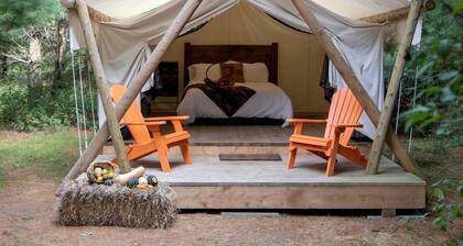 Beautiful Ontario Glamping Tent Along Lynn River