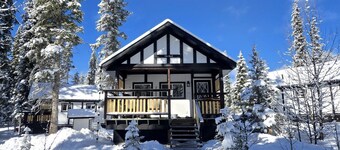 Rocky Mountain Cottage Rental for Four near Banff, Alberta