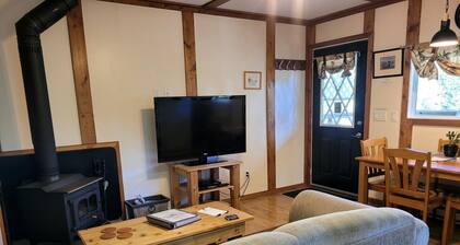 Rocky Mountain Cottage Rental for Four near Banff, Alberta