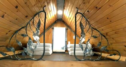 Cardinal's Inn Cabin Rental in Nova Scotia