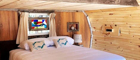 1 habitación, wifi y ropa de cama