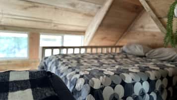 1 habitación y ropa de cama