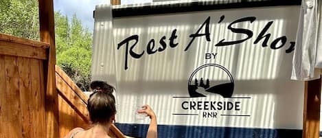 Bain à remous extérieur