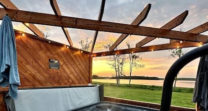 Nova Scotia Dome with Private Hot Tub for Relaxing Retreats in Antigonish, Canada