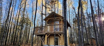 Unique Tree House Perfect for Families with BBQ in Callander, Ontario