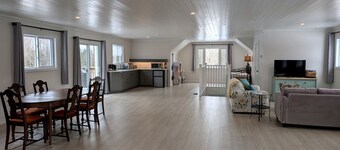 Aspen Acres Cabin with BBQ and Private Deck