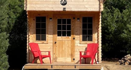 Ontario Glamping Cabin, Perfect for Discovering Port Dover