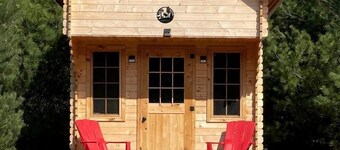 Ontario Glamping Cabin, Perfect for Discovering Port Dover
