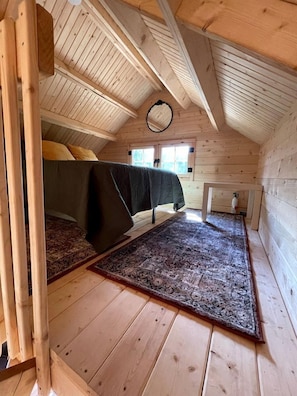 1 dormitorio y ropa de cama