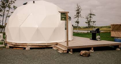 Cozy Dome Rental in Canada, for Romantic Weekends in Nature in Nova Scotia