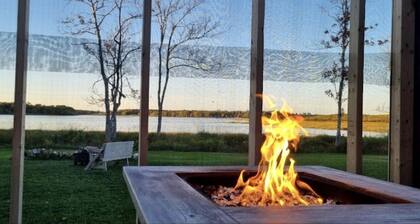 Cozy Dome Rental in Canada, for Romantic Weekends in Nature in Nova Scotia