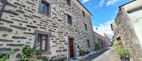 Comfort Apartment | Exterior