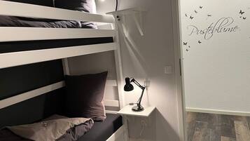 熨斗/熨衫板、Wi-Fi、床單