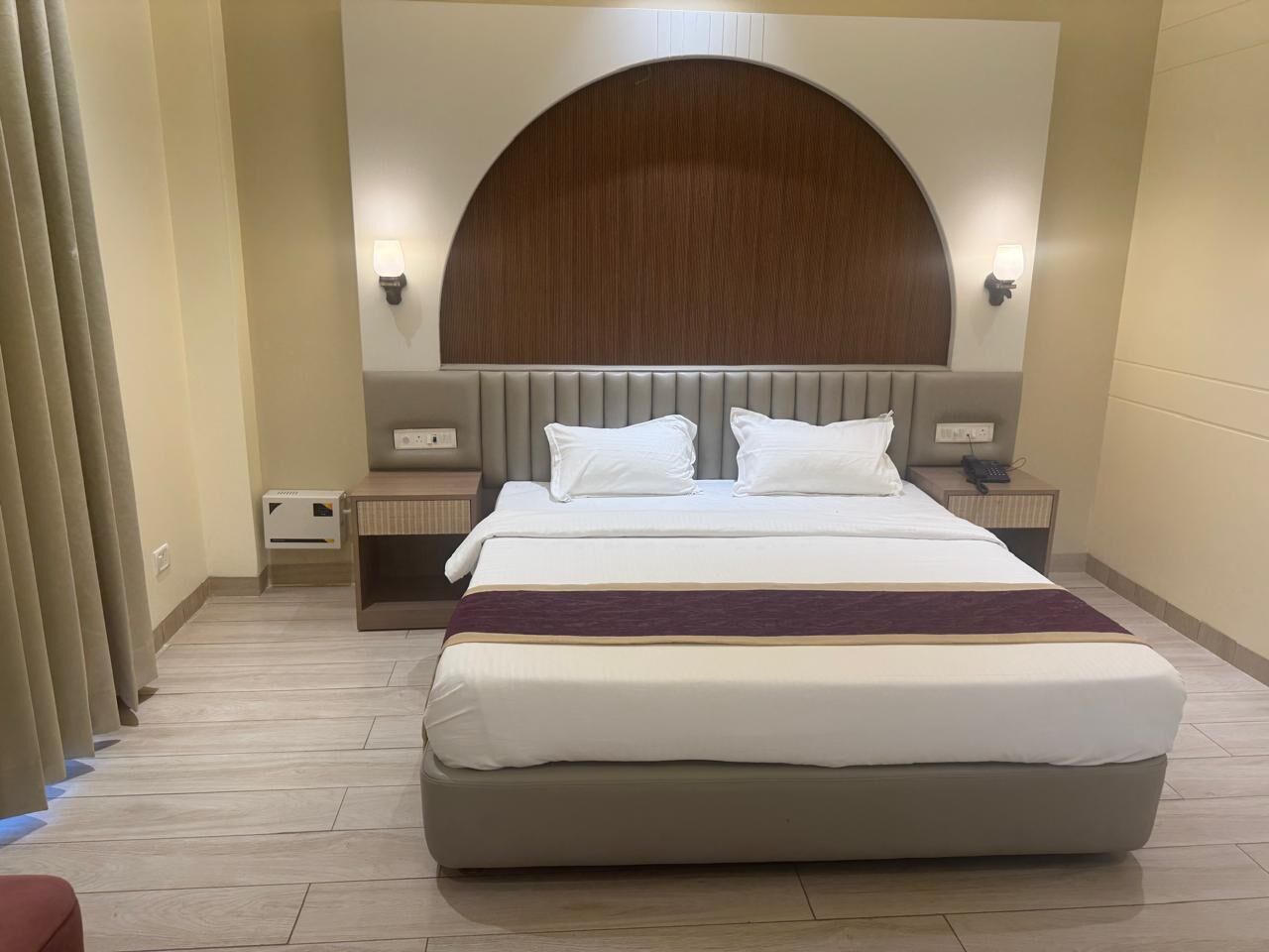 Habitación estándar, vistas al parque | Escritorio y wifi gratis