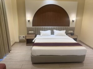 Kamar Standar, pemandangan taman | Meja kerja dan Wi-Fi gratis