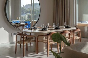 Dining - Quiet Luxury | Jacuzzi, Sauna & Valletta Views (Sliema)
