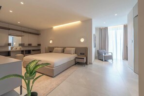 Iron/ironing board, WiFi, bed sheets - Modern Serenity | Jacuzzi, Sauna & Valletta Views (Sliema)