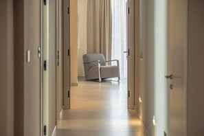 Interior - Modern Serenity | Jacuzzi, Sauna & Valletta Views (Sliema)