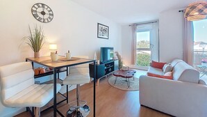 TV - Domaine de l'Androne by Interhome (Arcachon)