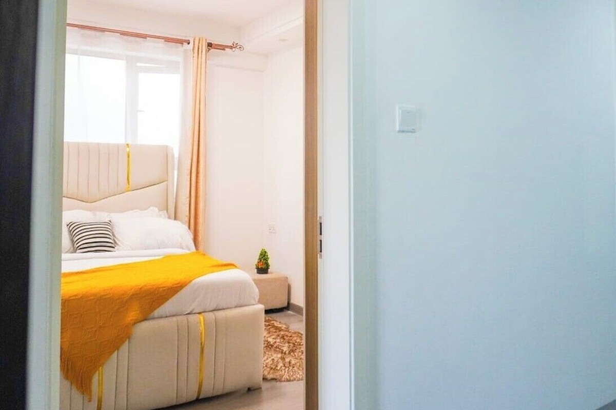 Deluxe Apartment, Balcony, City View | Meja, ruang kerja komputer riba, seterika/papan seterika, Wi-fi percuma 