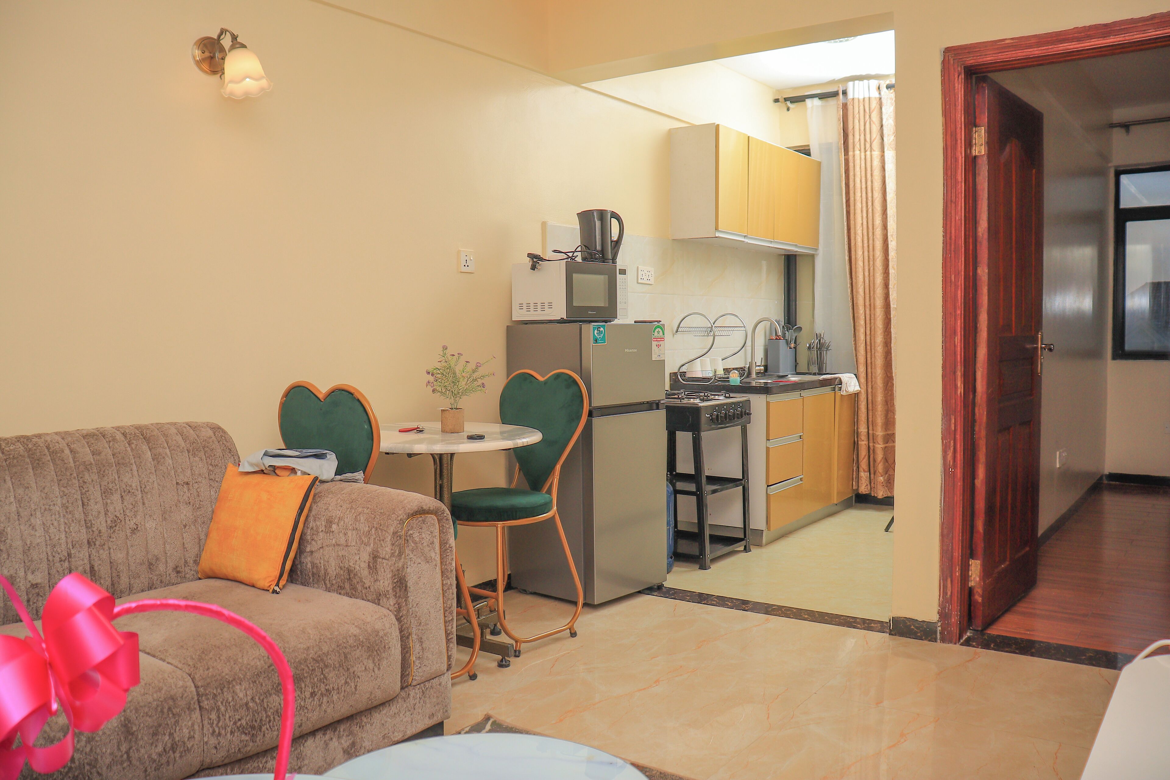 Deluxe Apartment, Balcony, City View | Living area