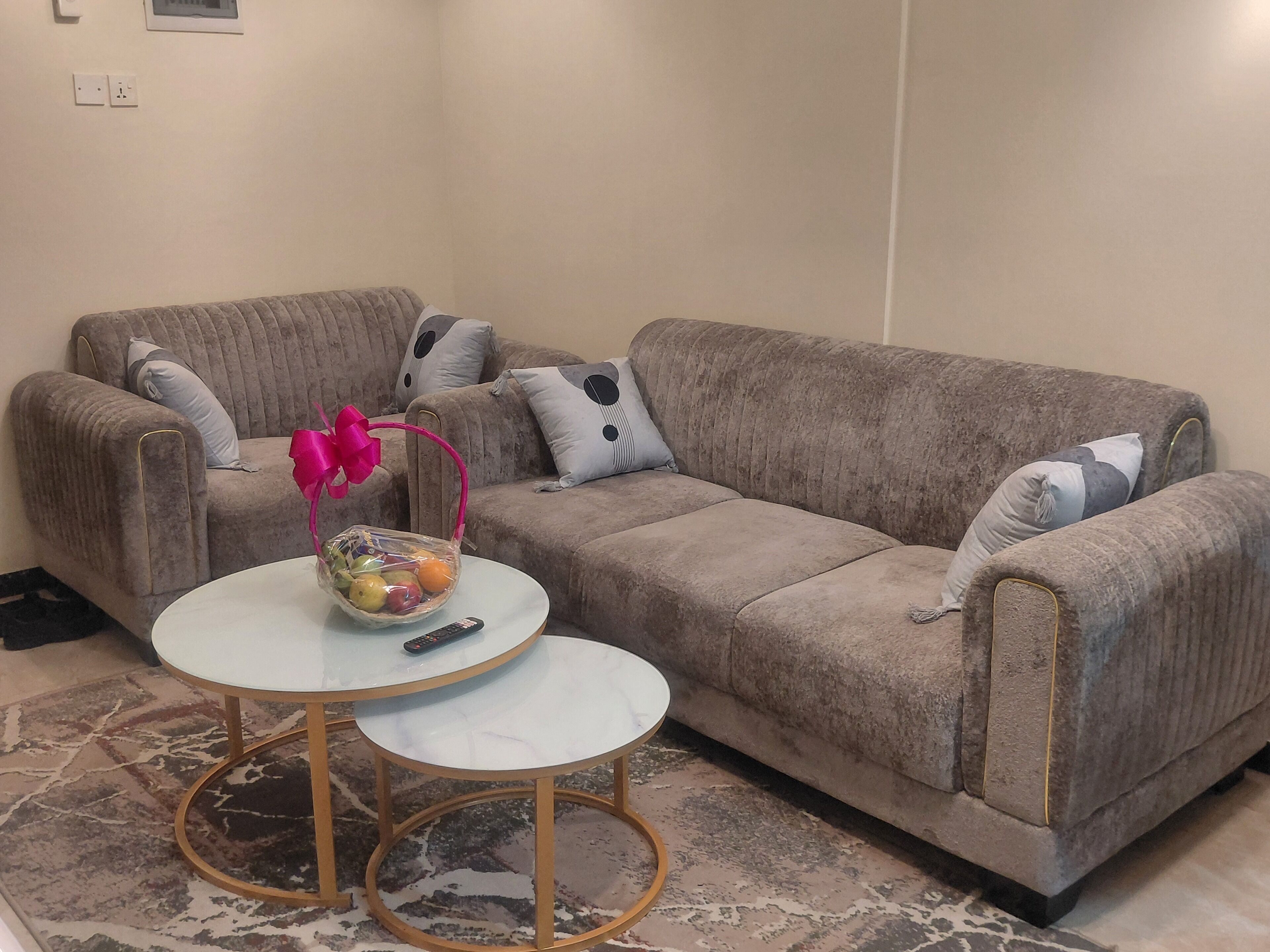 Deluxe Apartment, Balcony, City View | Living area