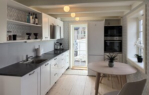 Kühlschrank, Ofen, Herdplatte, Geschirrspüler