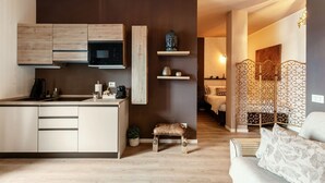 2 chambres, fer et planche à repasser, accès au Wi-Fi (inclus)