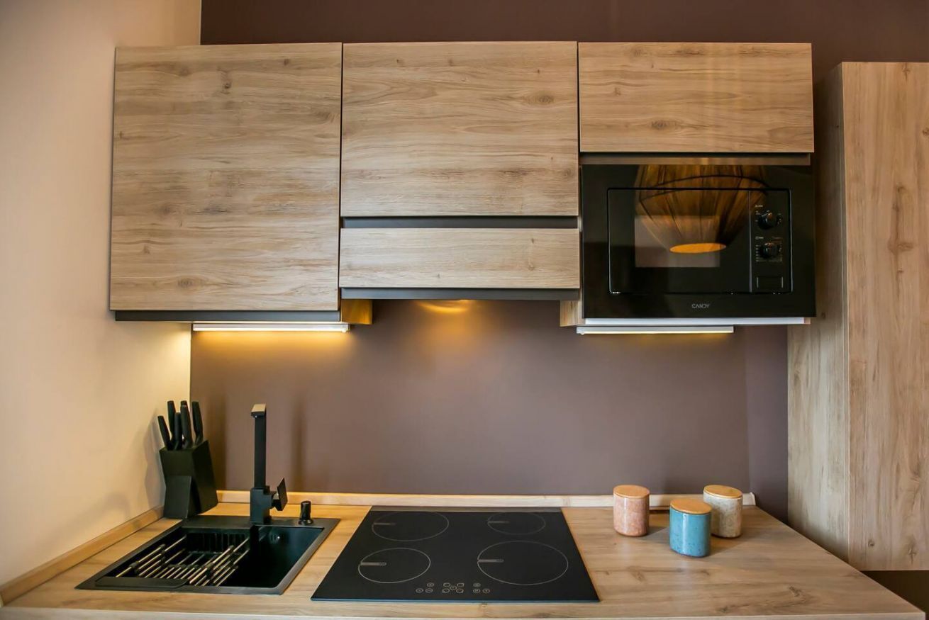 Fridge, microwave, toaster