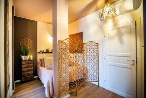 2 habitaciones, tabla de planchar con plancha y wifi gratis 