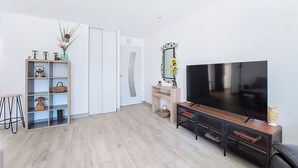 TV - Le Logis by Interhome (Saint Augustin)