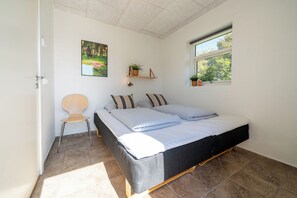 Cottage, 5 Bedrooms, Pets Allowed, Garden Area | Free WiFi - Strandfogedhuset (Fjerritslev)