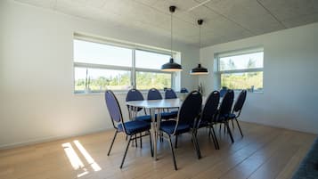 Cottage, 5 kamar tidur, Hewan Peliharaan Diizinkan, area taman | Tempat makan