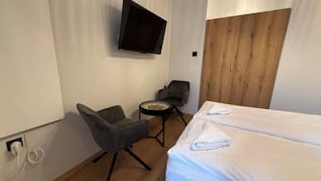 Iron/ironing board, free WiFi