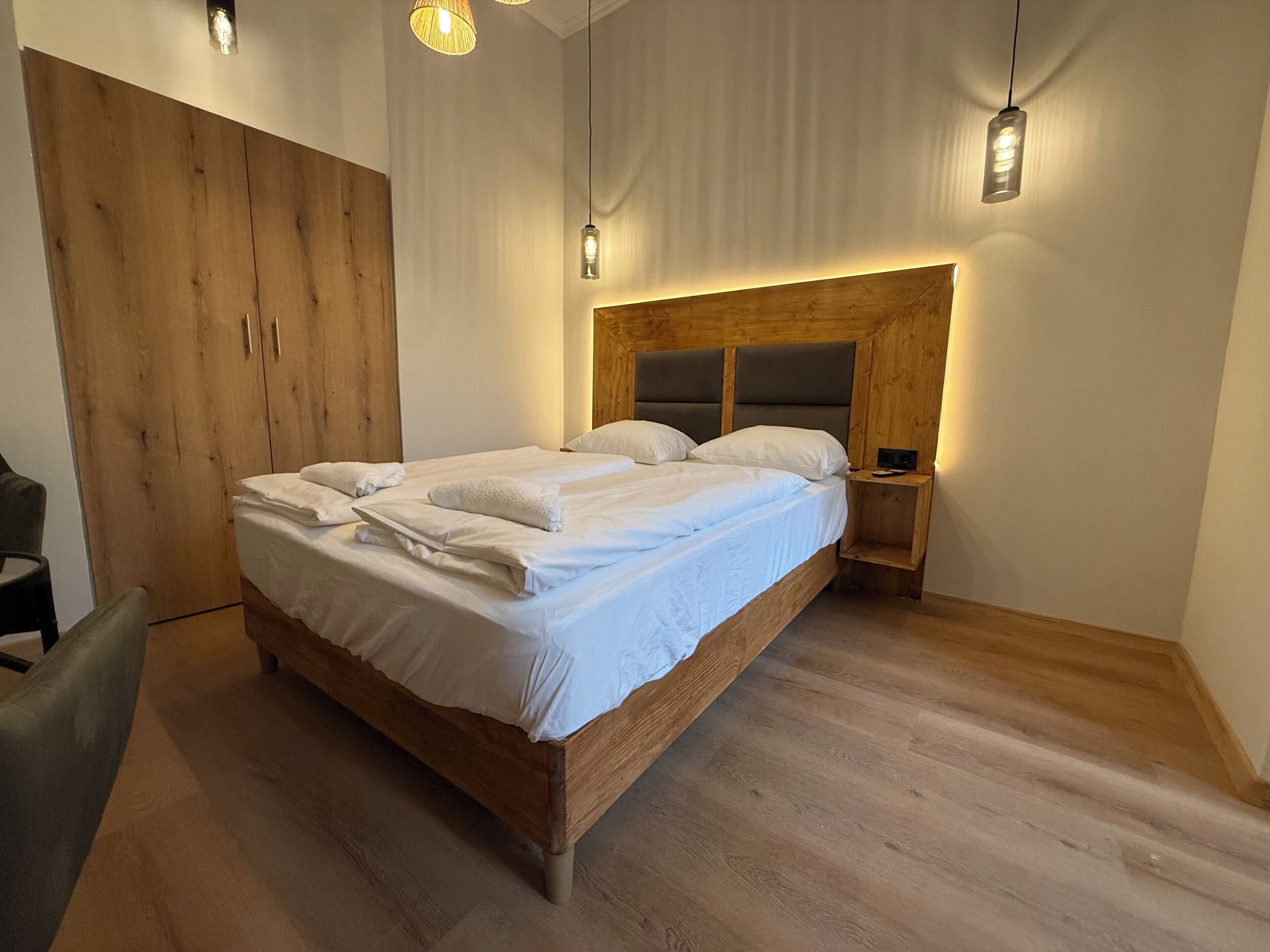 Iron/ironing board, free WiFi