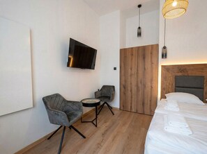 Basic Apartment | Exterior - Comfortable Apartment Close to Wiener (Vienna)