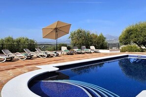 Pool - Casa De La Colina: luxury villa Costa Del Sol (Alcaucín)