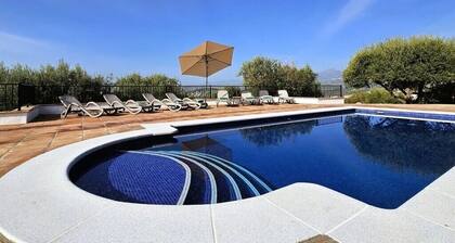 Casa De La Colina: luxury villa Costa Del Sol