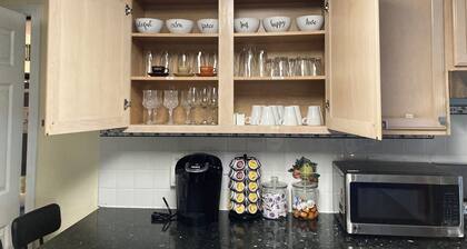 Fantastic 4-bedroom house with AC in charming Tacoma, the heart of Puget Sound