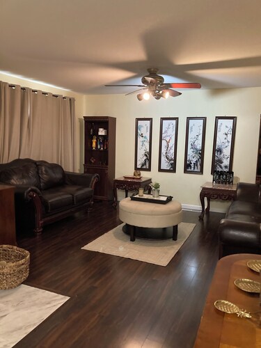 Fantastic 4-bedroom house with AC in charming Tacoma, the heart of Puget Sound